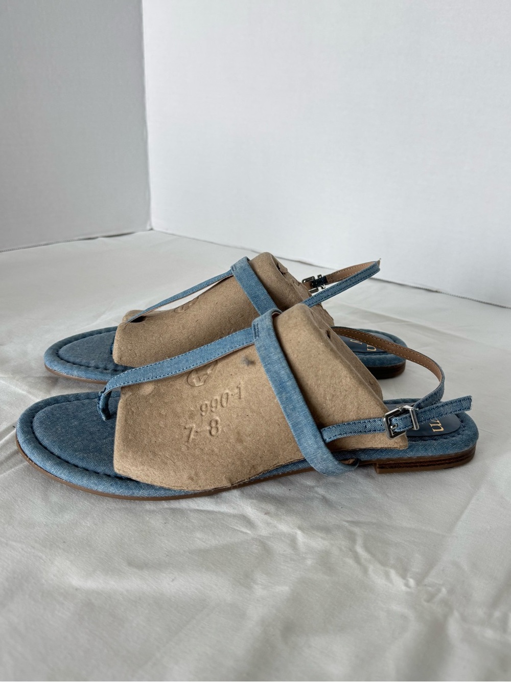 NWOT crown & ivy Light Blue Denim Slingback Sandals Size 8.5